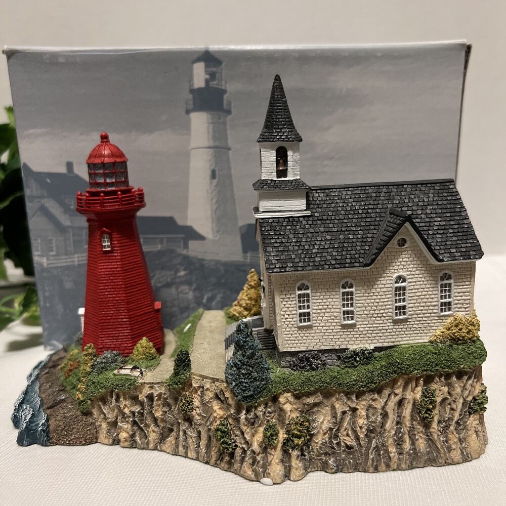2000 Harbour Lights Lighthouse LE La Martre Quebec 255 with Box 630/5500 Vintage